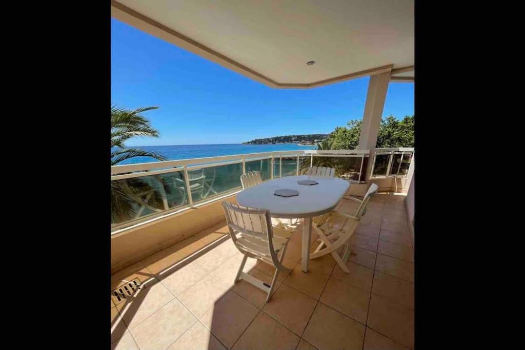Appartement Bord De Mer Avec Garage Mentona Zewnętrze zdjęcie