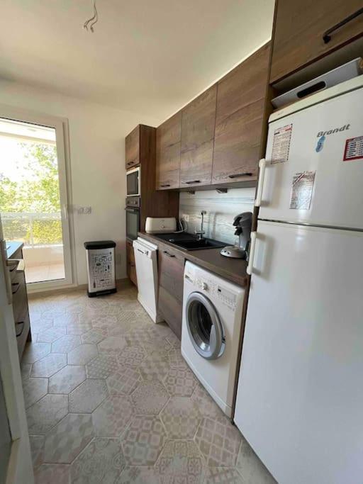 Appartement Bord De Mer Avec Garage Mentona Zewnętrze zdjęcie